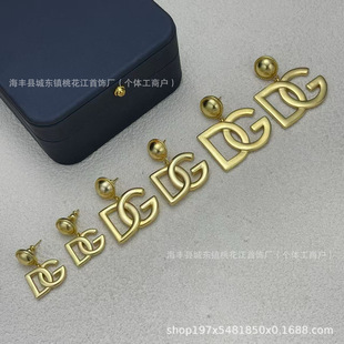 2025�¿�߰汾�żҲ����DG��ĸ�͹Ŷ�ᔝM荌m͢�L���h���bŮ