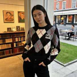 B系2026新款刺绣针织衫 女士圆领套头休闲款