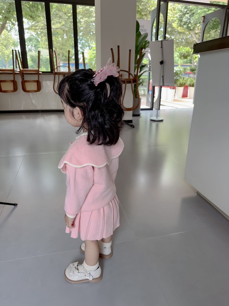 Κοριτσίστικο Πουλόβερ 2023 Φθινόπωρο Νέο Μοντέρνο Κορεάτικο Μονόχρωμο Πλεκτό Φούστα με Μεγάλο Γιακά, Σετ Δύο Τεμαχίων_voghion.com