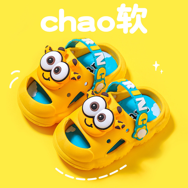 Zapatillas para niños de verano, niños y niñas pisando la mierda, bebés agujeros, zapatos para usar en la playa, sandálias lindas antideslizantes para el hogar