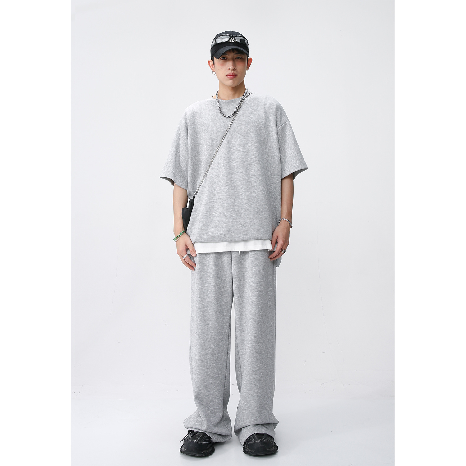 Ropa de hombre MTLClothes | 2023 Verano nuevo traje de estilo coreano casual Camiseta de manga corta drapeado pantalones sueltos