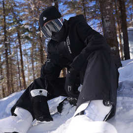黑色专业滑雪服单板男套装潮流oversize女防水极寒户外运动滑雪衣