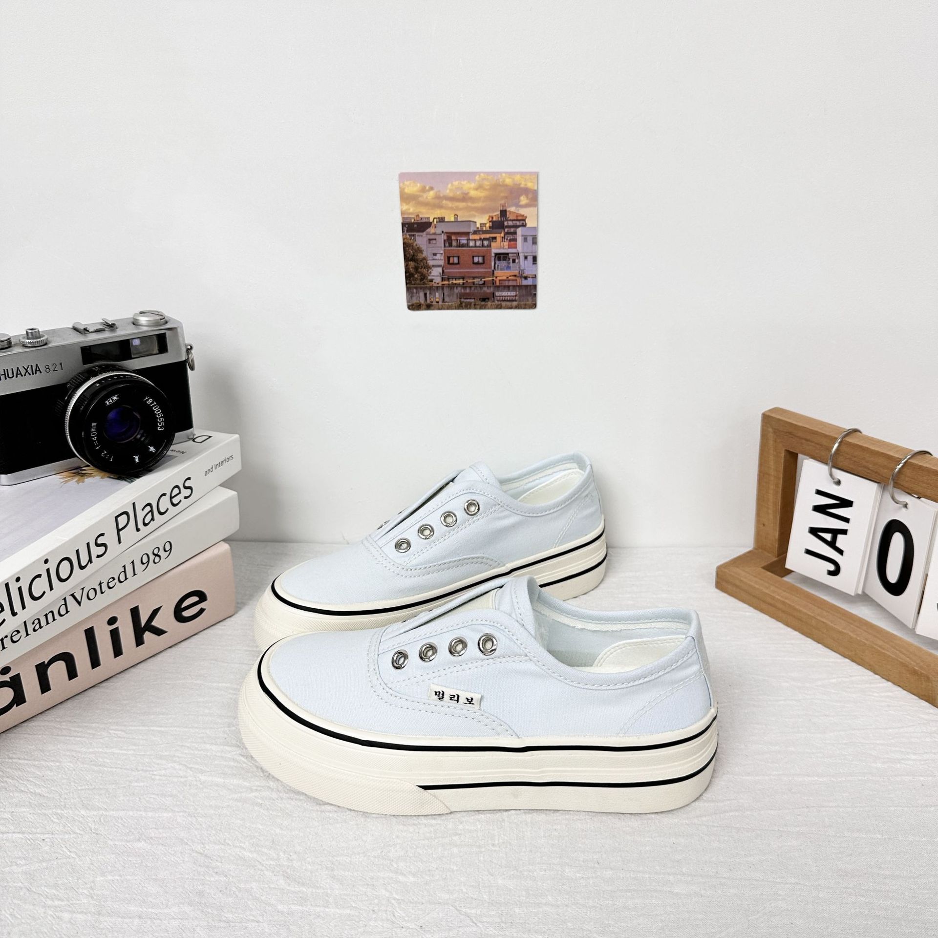 Zapatos de lona de suela gruesa casuales de onda lejana para mujer 2025 nuevos zapatos blancos de todo fósforo de primavera image 3