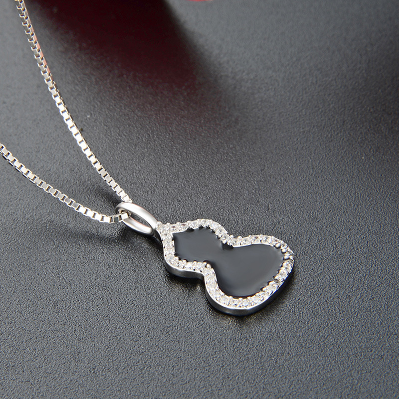 Fresco popular goteo aceite accesorios collar estilo japonés y coreano s925 plata ZIRCON colgante en forma de calabaza clavícula cadena femenina