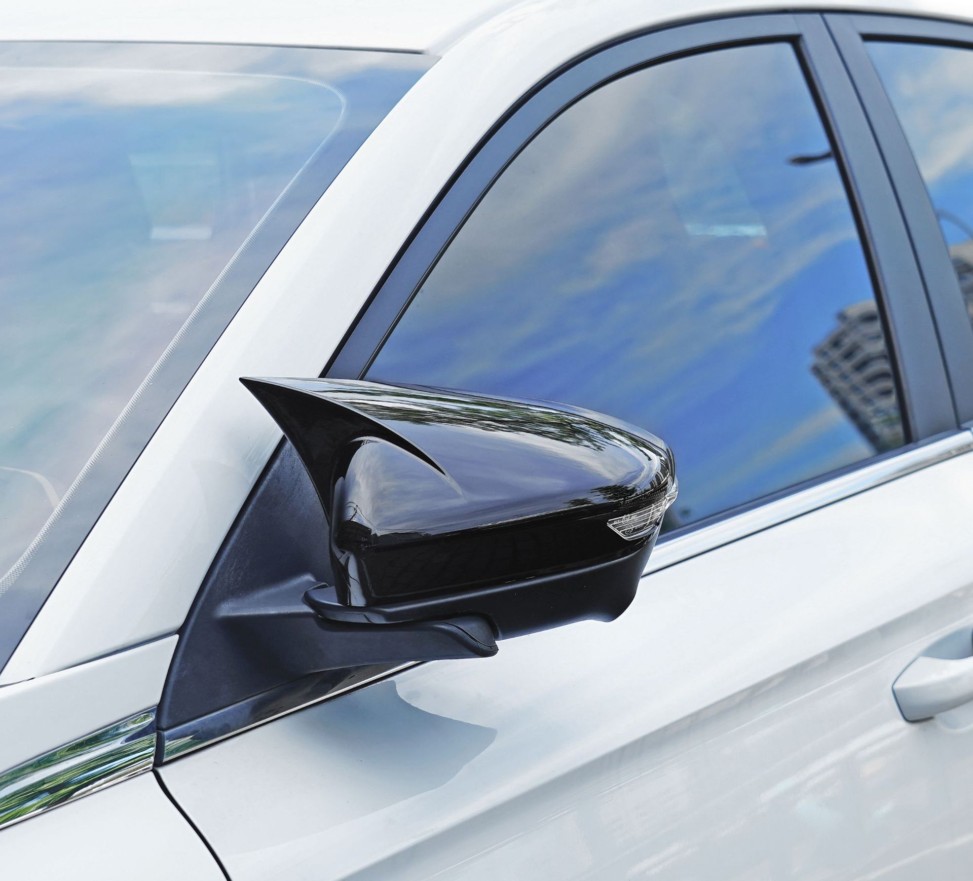 Suitable for 22-27 Geely Emgrand S70 front spoiler, front lip, rear wing, side skirts, rear lip, top wing, body kit