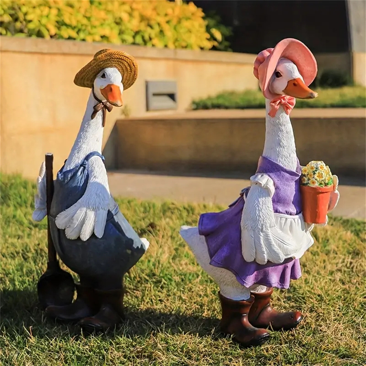 Manufacturer Resin Crafts Garden Decoration Ornaments Creative Animal Duck Ornaments Home Support Customization According to Drawings