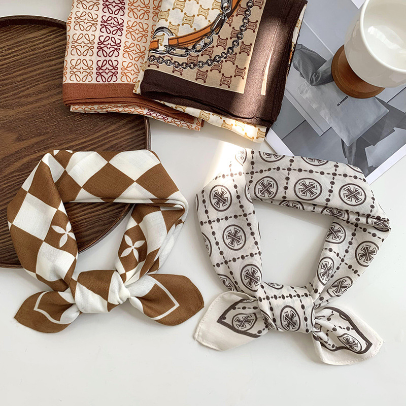 Bufandas de seda cuadrada alta sensación 2025 nueva moda decoración de algodón y lino pequeña bufandas de seda cuello bufandas de cuello