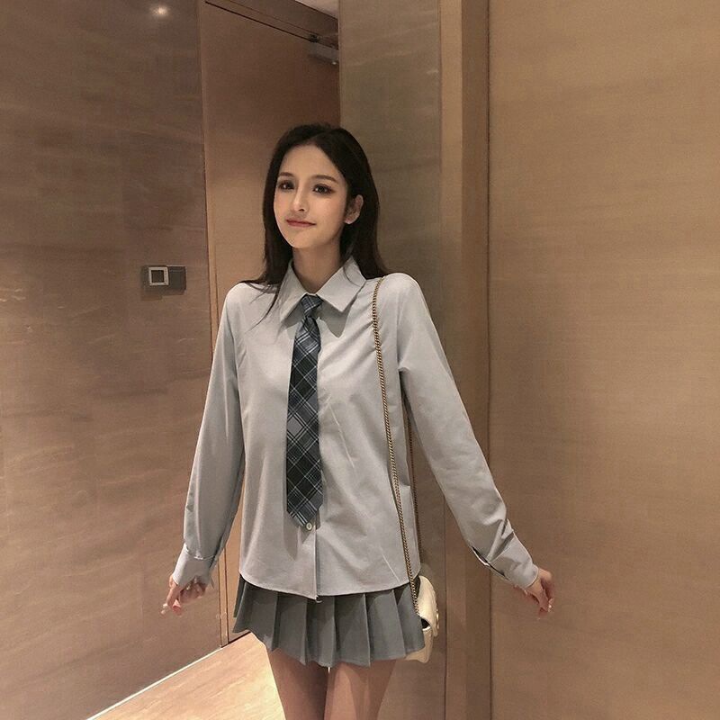 825  좋은 품질 카키 주름 치마 여성 블랙 화이트 그레이 핑크 스커트 부드러운 스타일의 대학 스타일 세트