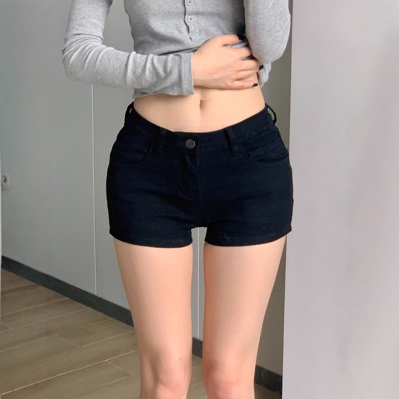 【Han Niu's Premium Selection】Slim Fit Stretchy High Street Dark Style Low Waist Black Hot Denim Shorts for Women