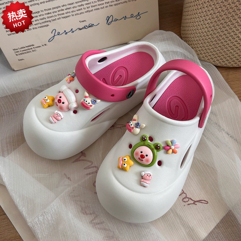 Двухцветная обувь с дырками для женщин 2024 Новый летний внешний вид с толстым дном