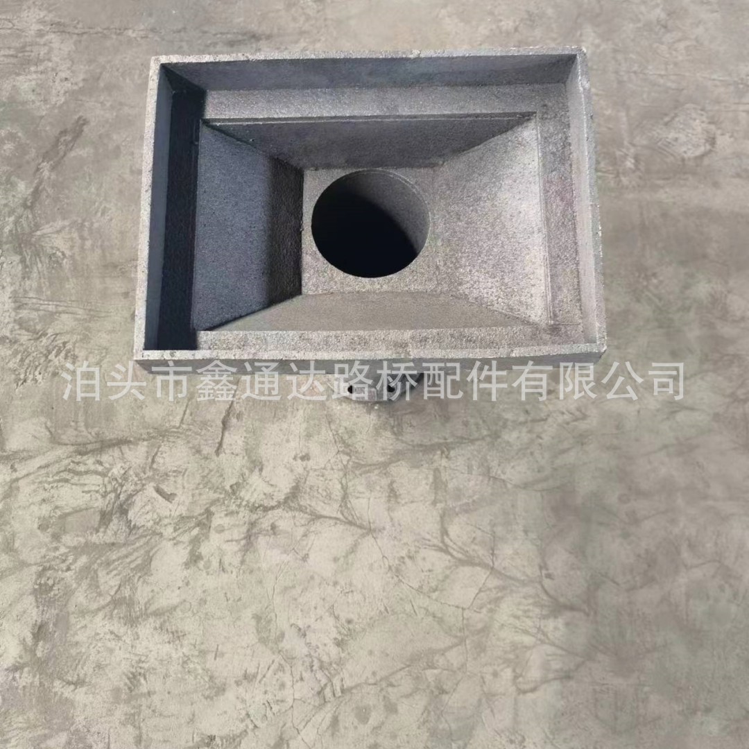 高速桥梁铸铁泄水管 桥梁铸铁集水井  矩形铸铁集水箱 铸铁泄水槽
