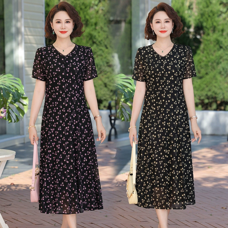 Летнее платье для мамы с цветочным принтом, короткий рукав, 2025, новинка для женщин среднего возраста, V-образный вырез, облегающее, миди-юбка для женщин