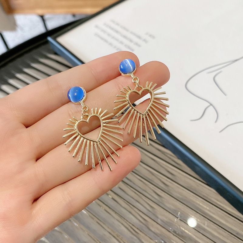 10g Weight Cat's Eye Stone Inlay Material 1 Pair Fashion Heart Shape Inlay Alloy Cat's Eye Stone Drop Earrings