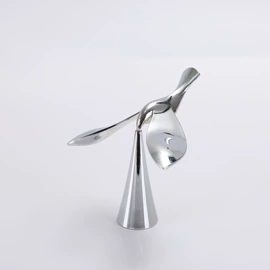 开瓶器;刨子、削皮器;剥蒜器蒜泥器