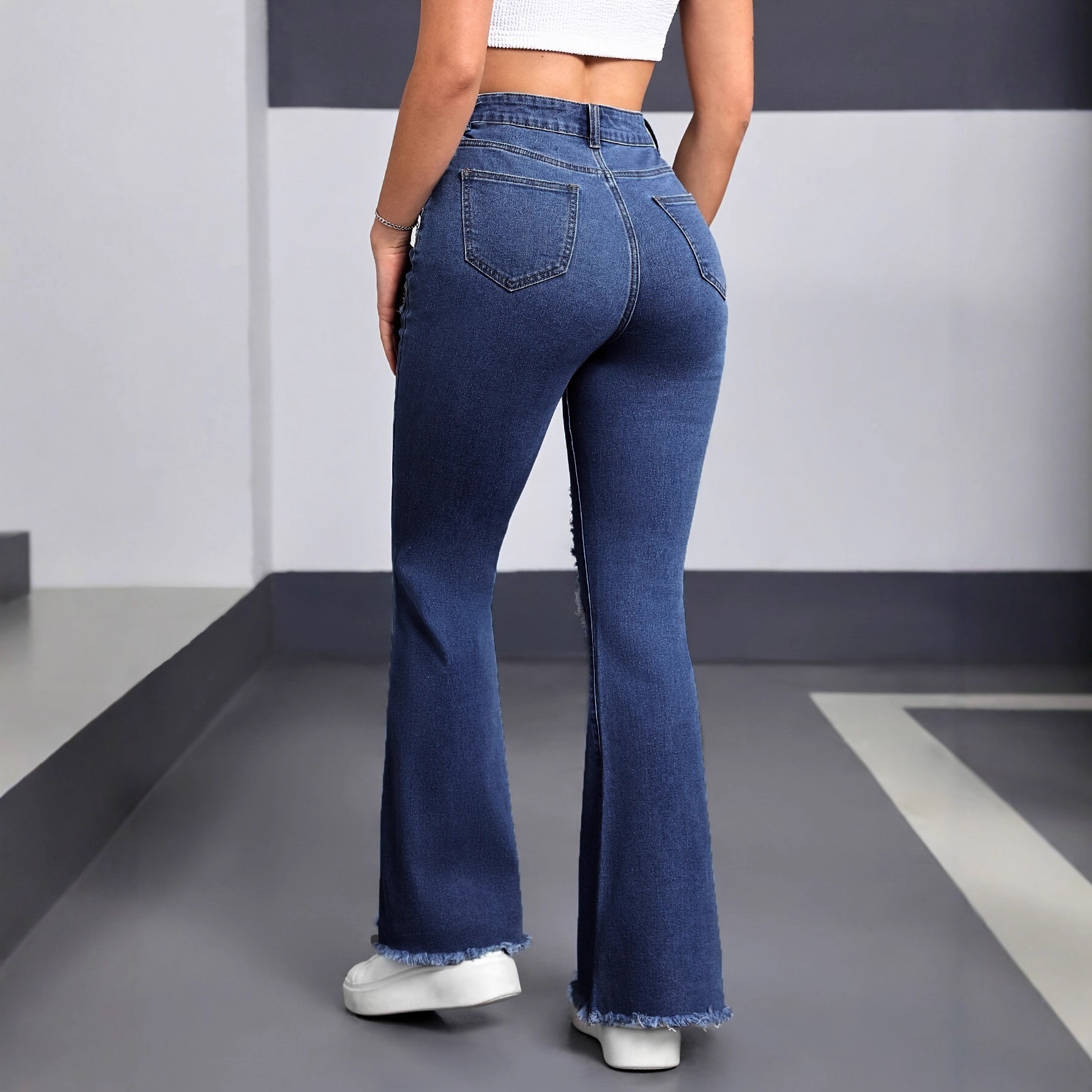 Women's Stretchy Flared Jeans With Heart Embroidery & Distressed Details - High Waist Bell Bottom Pants In Light Blue_ecoleips.com