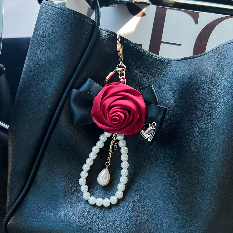 Tela rosa flor cadena de perlas llavero gota de agua accesorios bolsos personalizados adornos llavero de control remoto de coche coreano