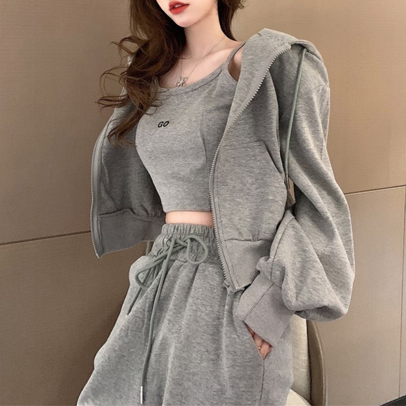 Age-Reducing and Slimming Sports Suit for Women in Spring and Autumn, Loose-Fitting Korean-Style Fashionable Sweatshirt, Casual Three-Piece Running Suit for Students