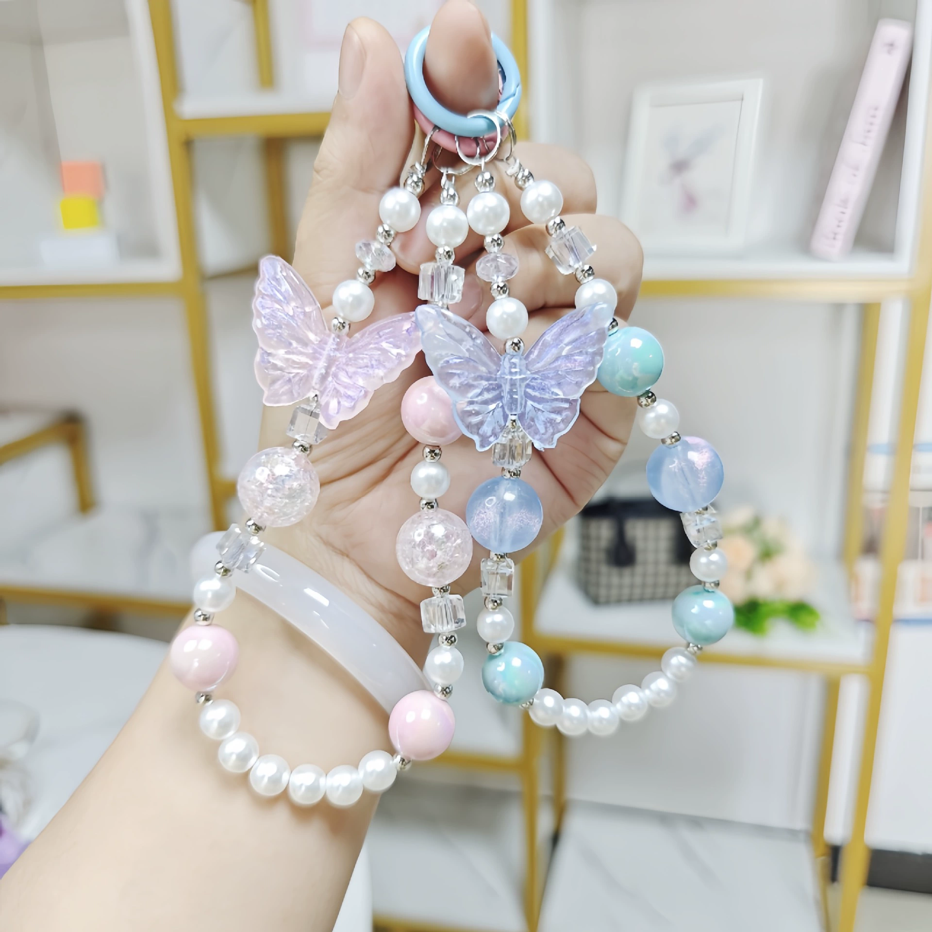 Creative beaded bracelet, mobile phone, pendant, handle, acrylic key bag with bow, bag accessory, handmade