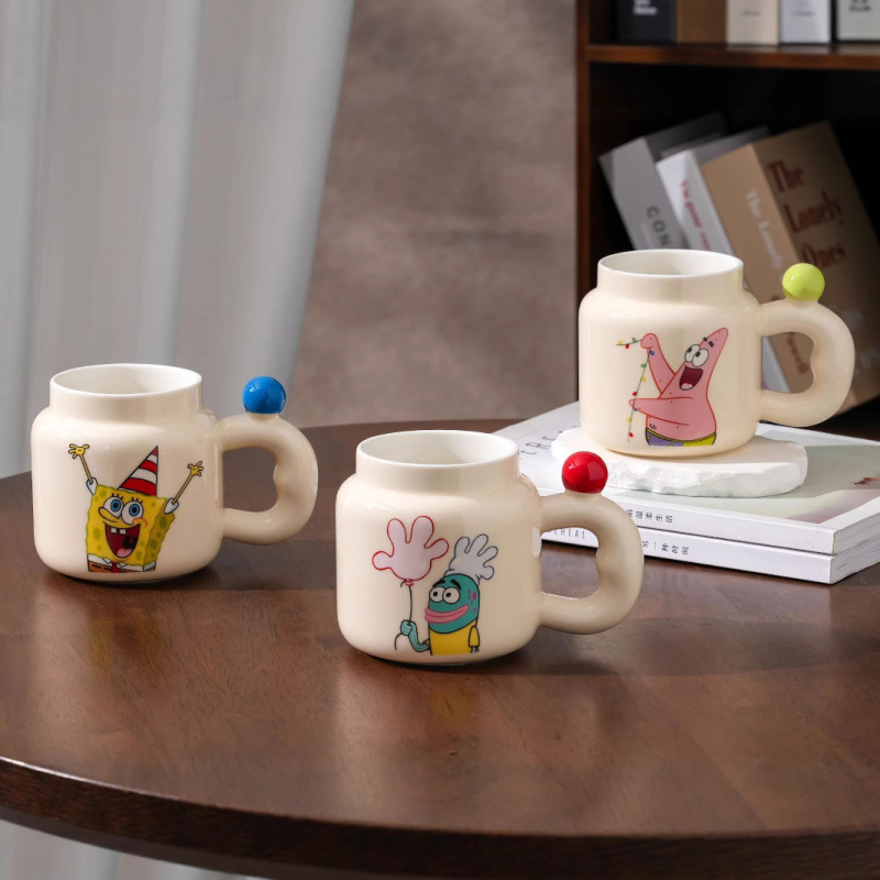 SpongeBob auténtica taza de cerámica encantadora taza para parejas niñas caseras con taza de tapa taza de agua para niños