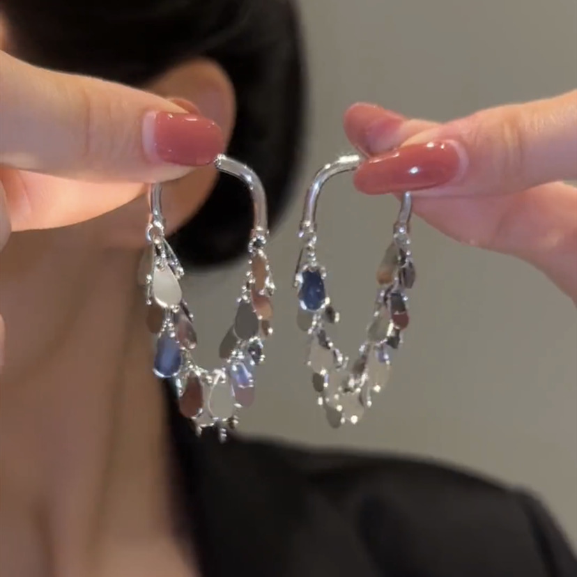 R2375 borla de plata