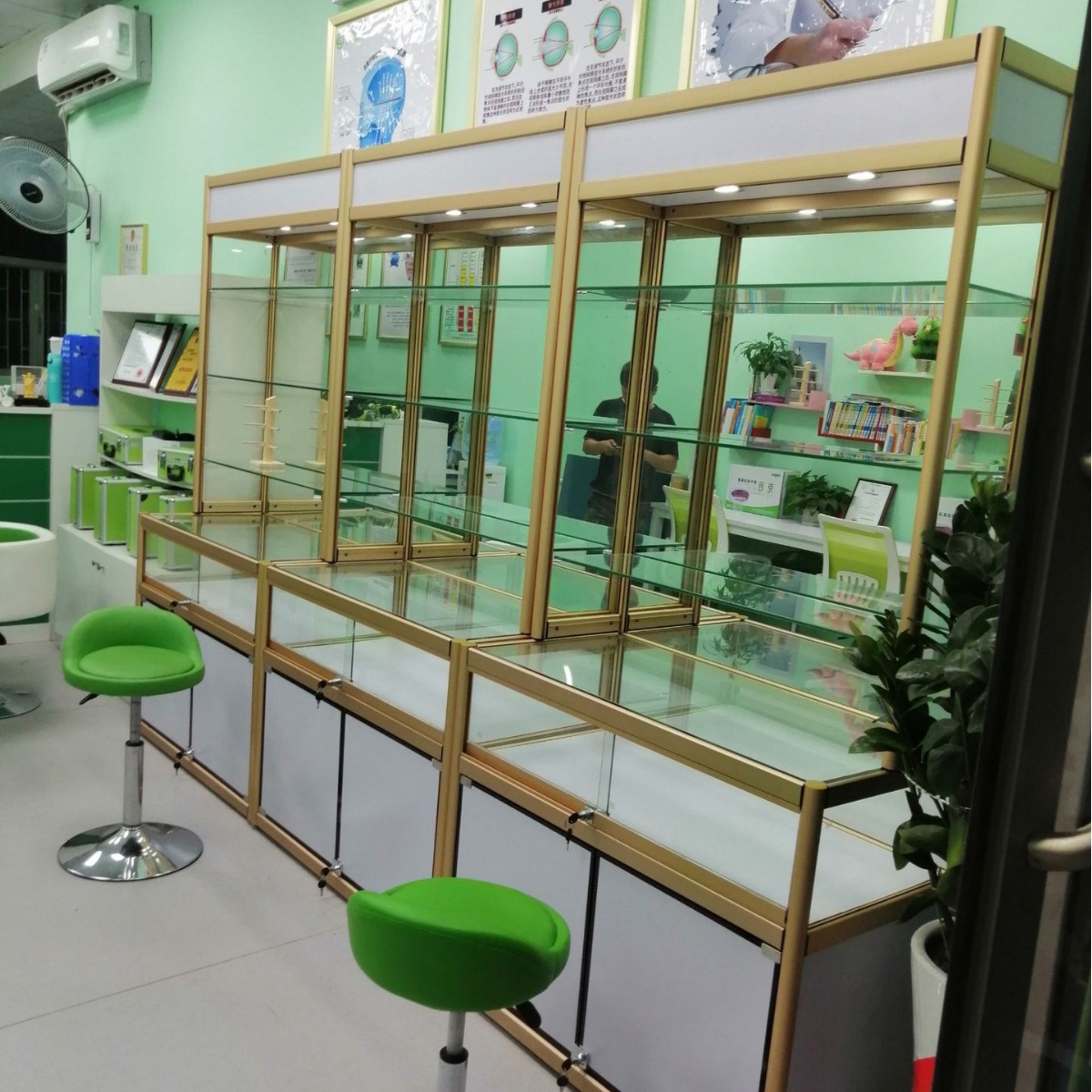 玻璃柜台手机配件饰品小挂件袜子展示柜 眼镜文具展示架L飘台