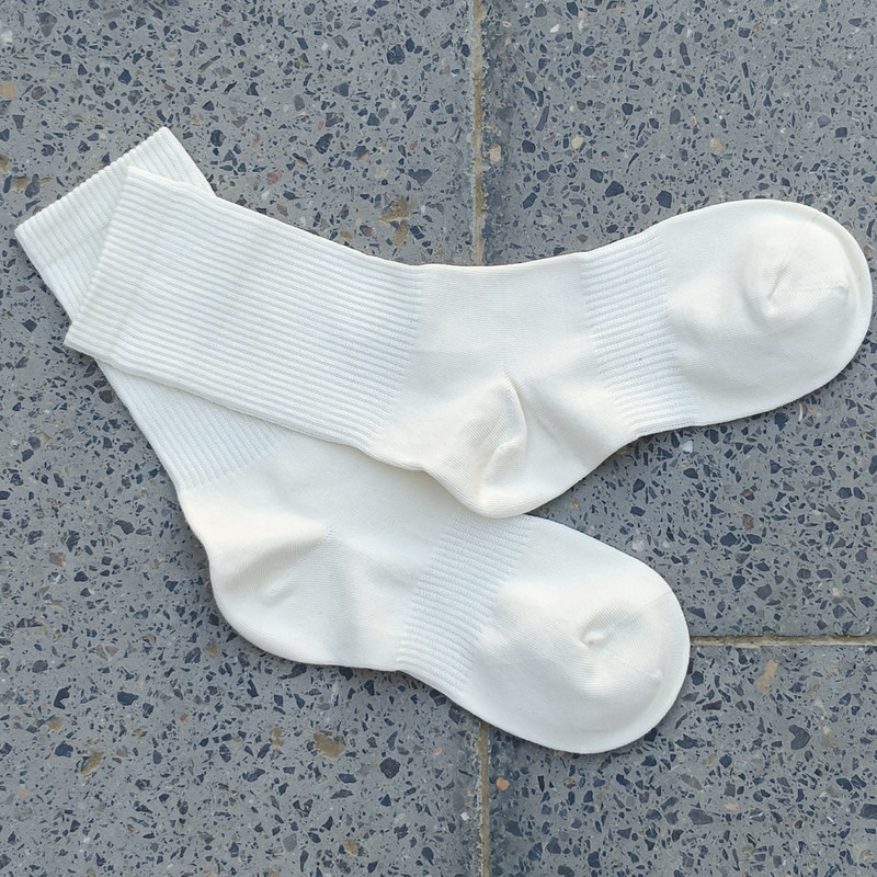 Off-white high-elastic sports socks, student and couple running socks, pure cotton odor-resistant socks, fashionable and trendy street-style socks
