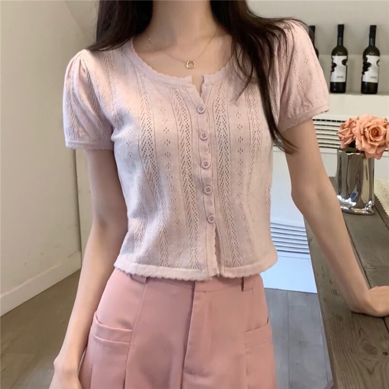 Hollow-Out Short Design Knit Top for Women, Summer 2026 New Style, Fresh and Sweet, Age-Reducing, Slim-Fit Blouse