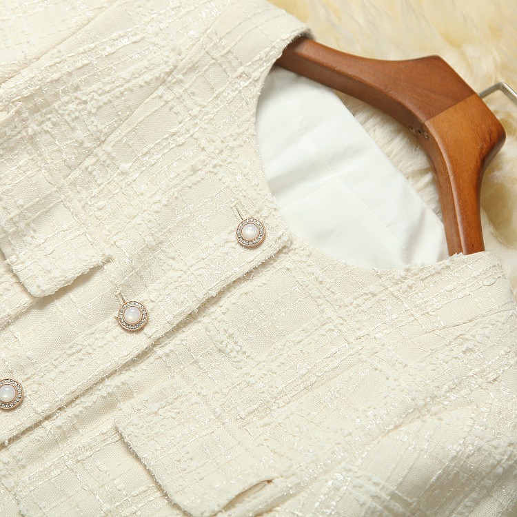 Robe Hanina