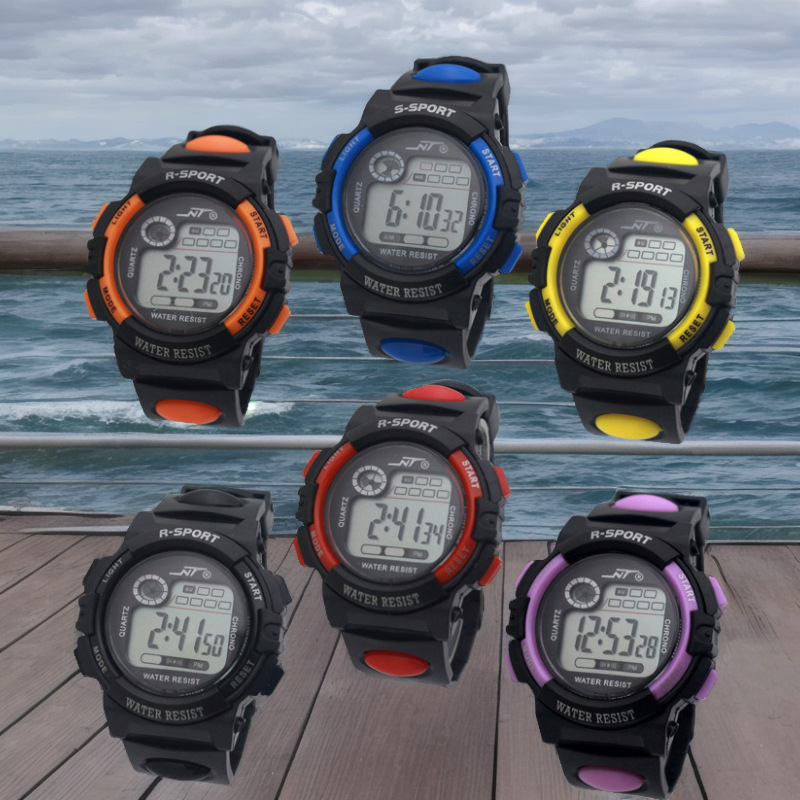 Reloj deportivo reloj electrónico para niños reloj de tendencia deportiva simple regalos promocionales reloj de los niños suministro físico en vivo