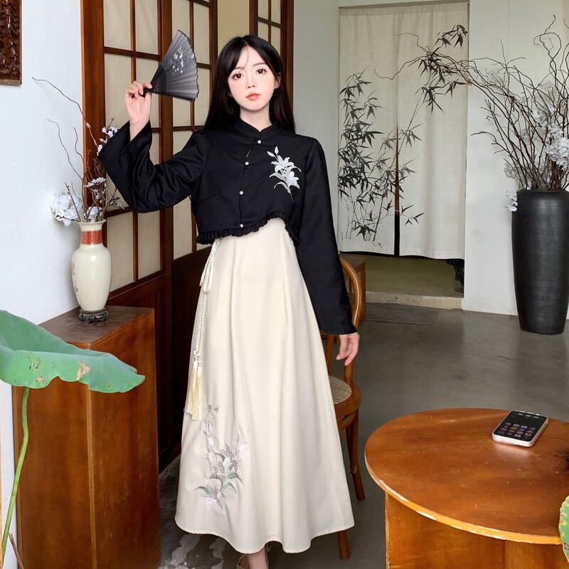 现货流行2025秋季新中式套装风铃百合汉服中国风日常一件代发包邮|undefined