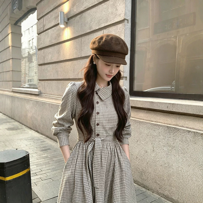 No errors 【London Street Corner】Vintage plaid long-sleeve dress with a turn-down collar and waist-cinching design for early autumn