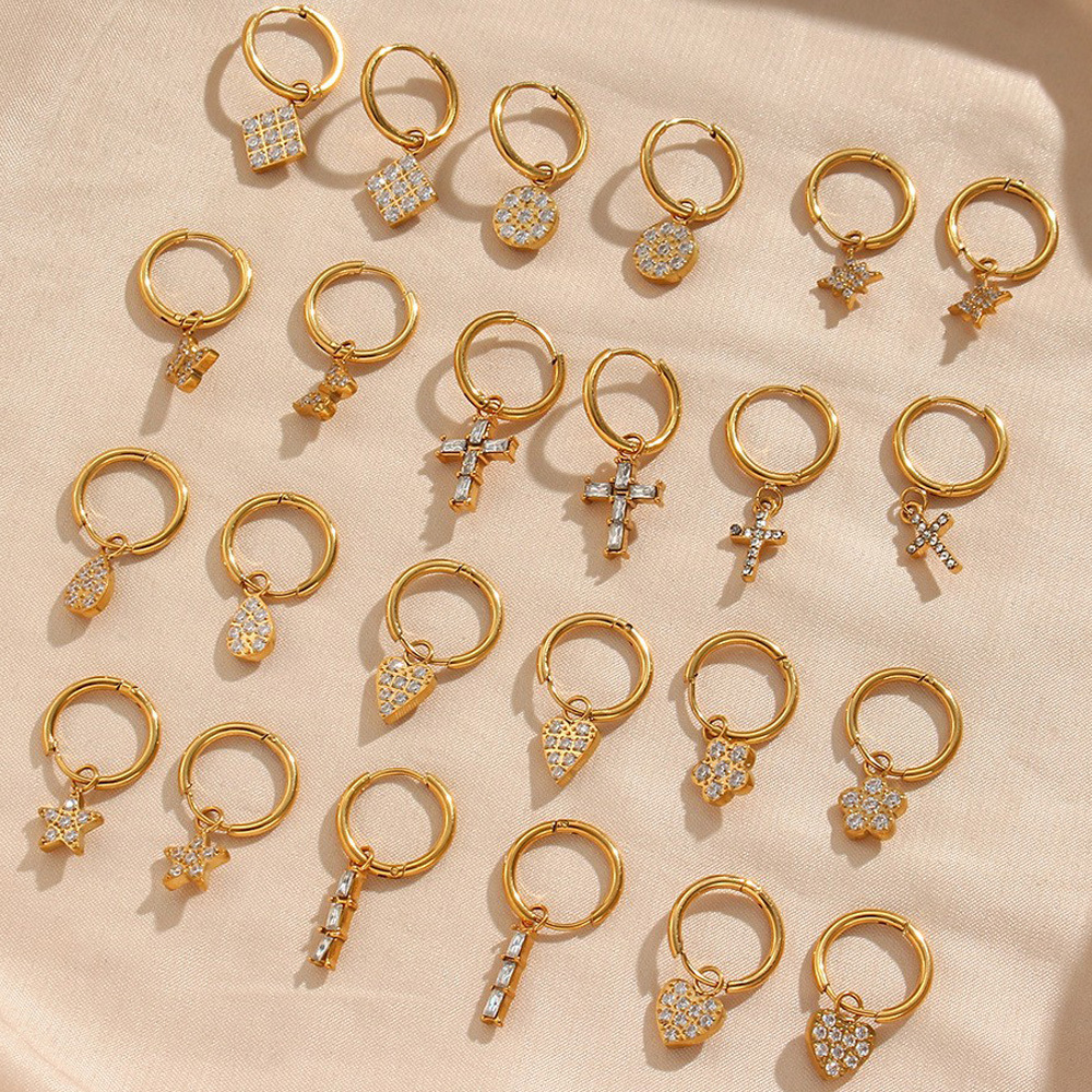 Brand fashionable earrings