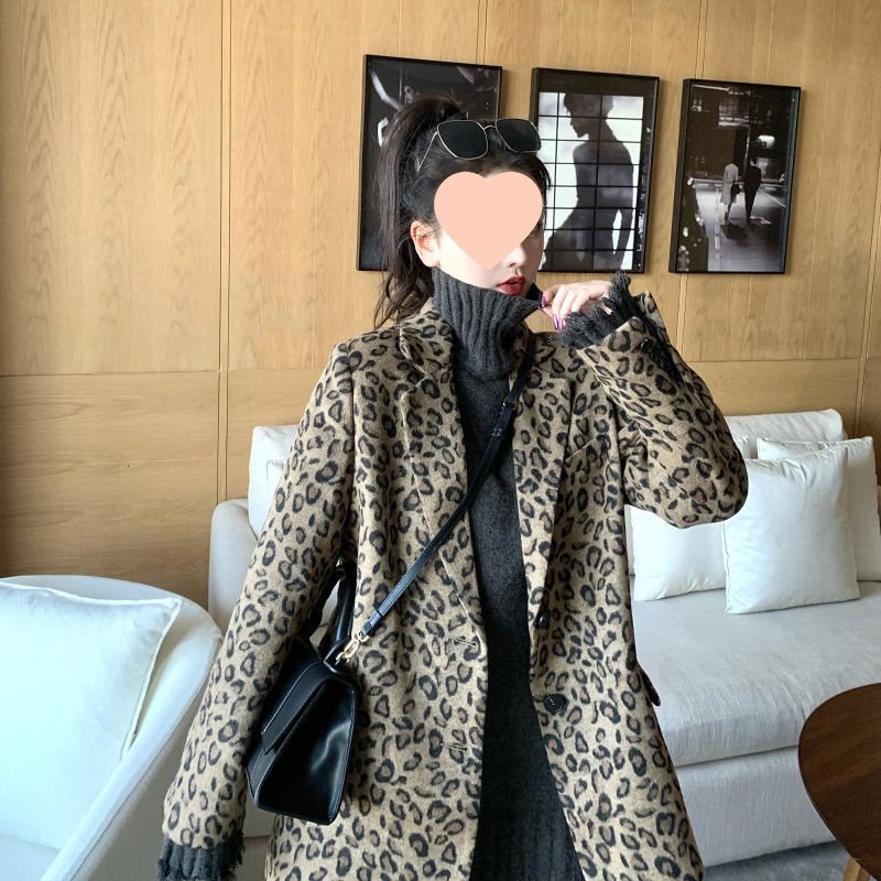 (2개) 2024 겨울 새로운 여성 세트 디자인 센스 어깨 니트 스웨터 레오파드 무늬 세트 재킷 투피스 트렌디 인