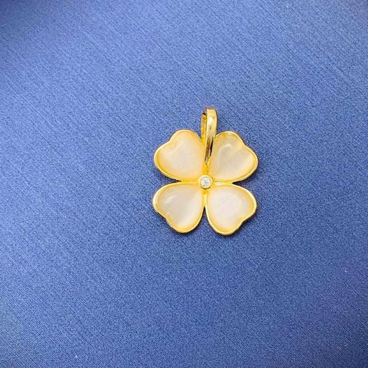 Tiktok Venta caliente colgante al por mayor auto-seleccionado 100 cobre colgante único con fuente de cadena de fábrica al por mayor sin cadena