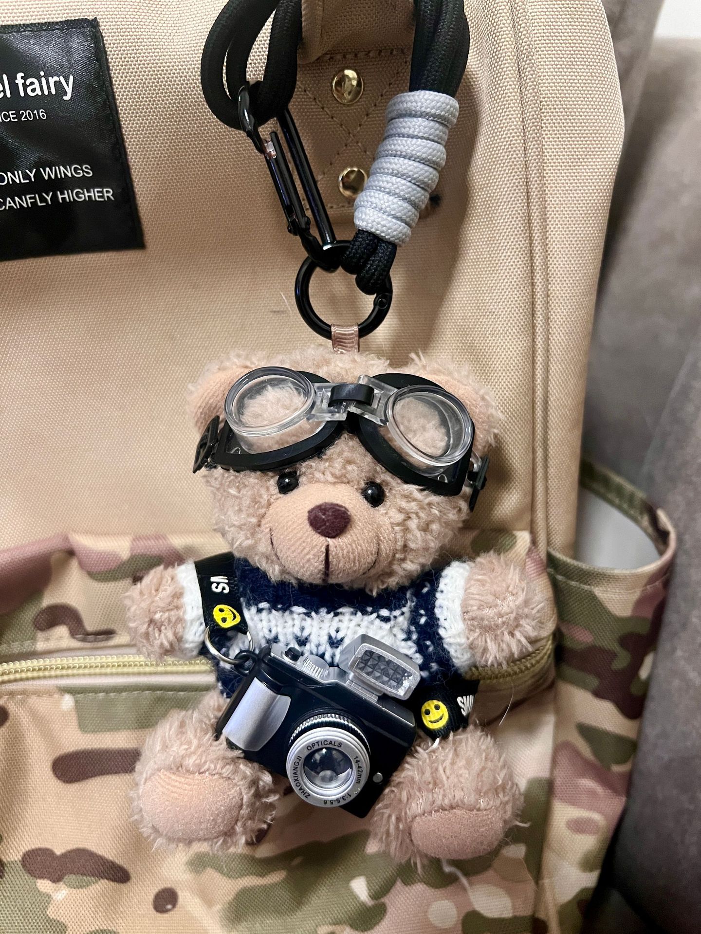 Cámara original oso lindo colgante de bolsa muñeca de felpa colgante de mochila colgante de pareja llavero regalo creativo