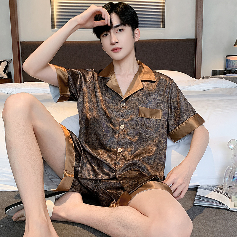 새로운 도착 파자마 남자 여름 반팔 반바지 아이스 실크 느슨한 하이 엔드 시뮬레이션 실크 세트 남자 홈 얇은 옷