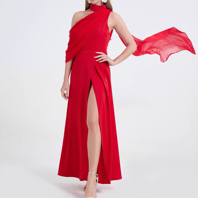 European and American Style Sexy One-Shoulder Patchwork Halter Neck Slit Dress for Women, New Summer Model, Elegant and Flowy Waist-Cinching Gown