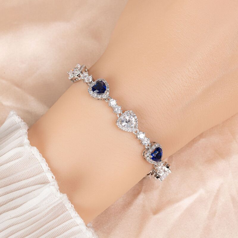 Vintage Heart Bracelet for Women Simple Fashion French Romantic Jewelry Clasp Bracelet Fresh Style for Best Friends