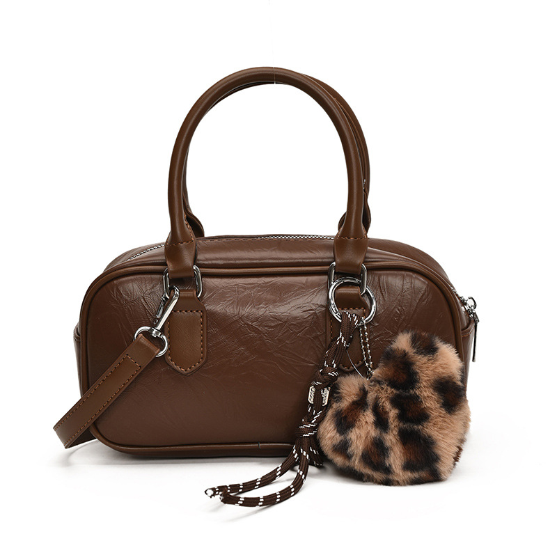 빈티지 예술적 핸드백 2024 겨울 새 가방 통근 여성 가방 인기있는 어깨 가방 간단한 크로스 바디 가방