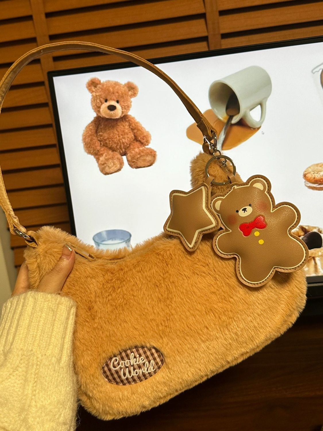 New 2023 Autumn/winter Luxury Plush Bag Women's Cute Plush Handheld Underarm Bag Cross Shoulder Bag_voghion.com