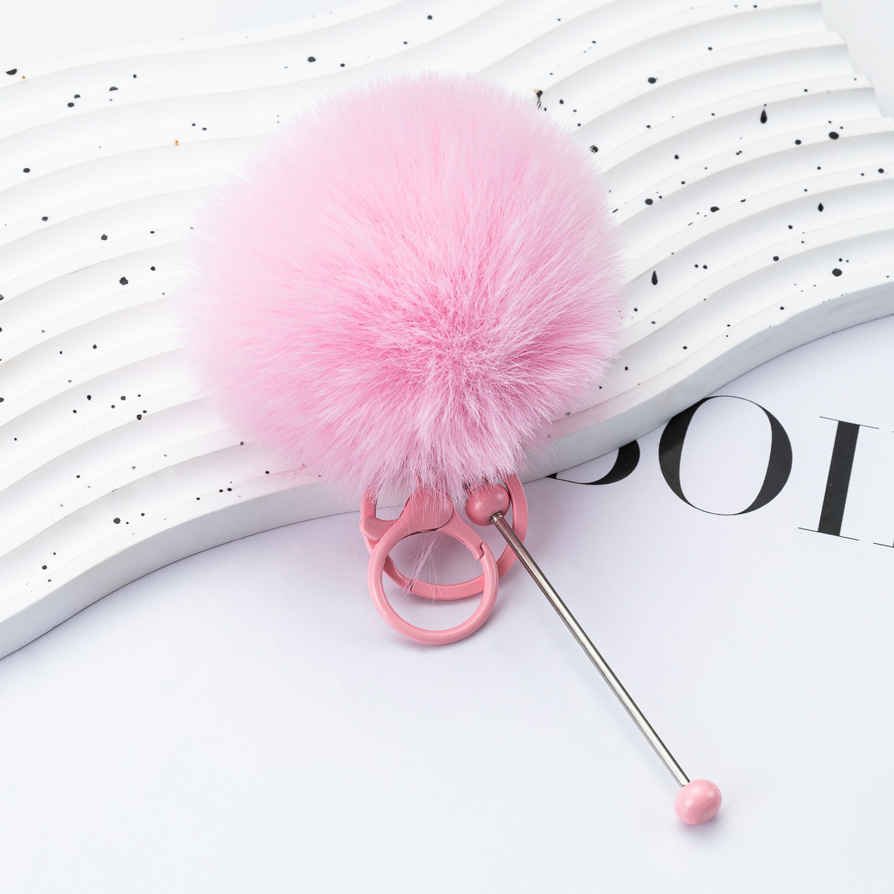 Nuevo DIY cuentas bola de peluche creativo colgante de peluche colgante de llaves de belleza corazón de peluche llaves de peluche