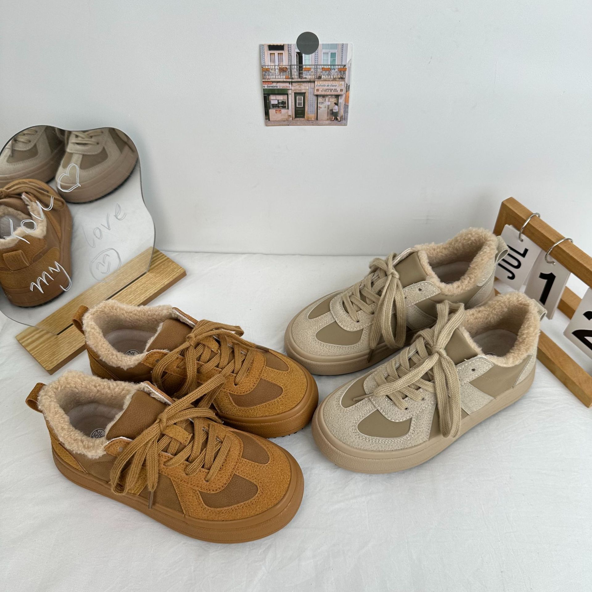 Cordero de peluche retro versátil zapatos de algodón gruesos con zapatos de entrenamiento de peluche gruesos 2024 nuevos zapatos de invierno de mujer 6580