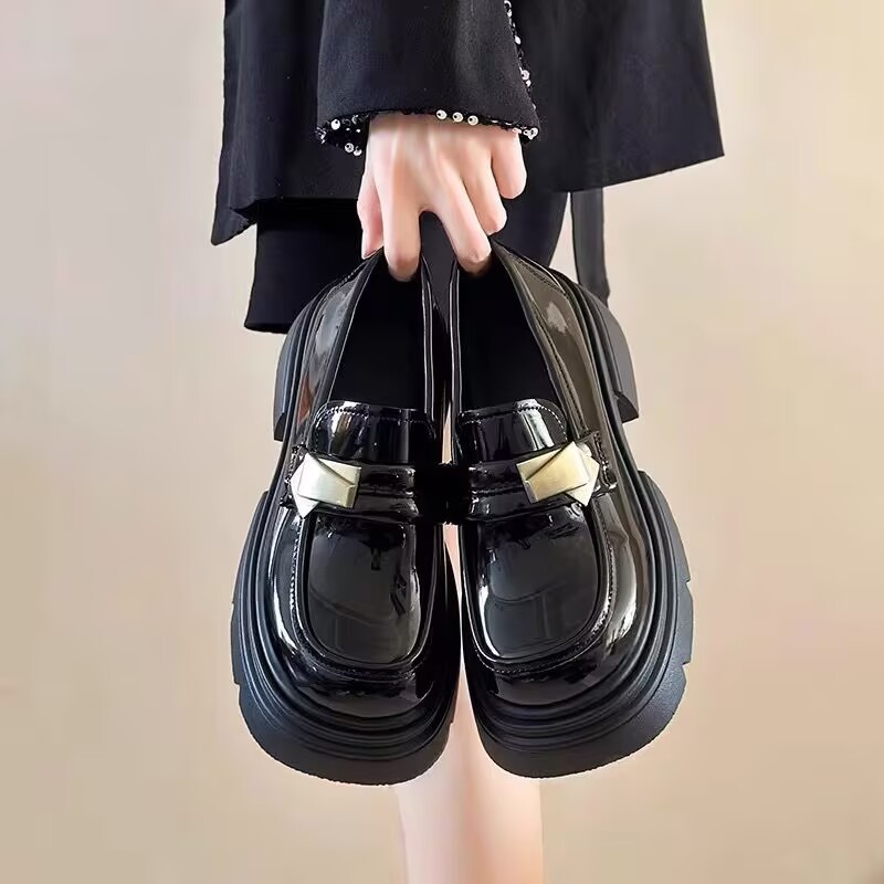 Schwarze Retro Damen Leder Loafer Mit Plateau Und Blockabsatz_voghion.com