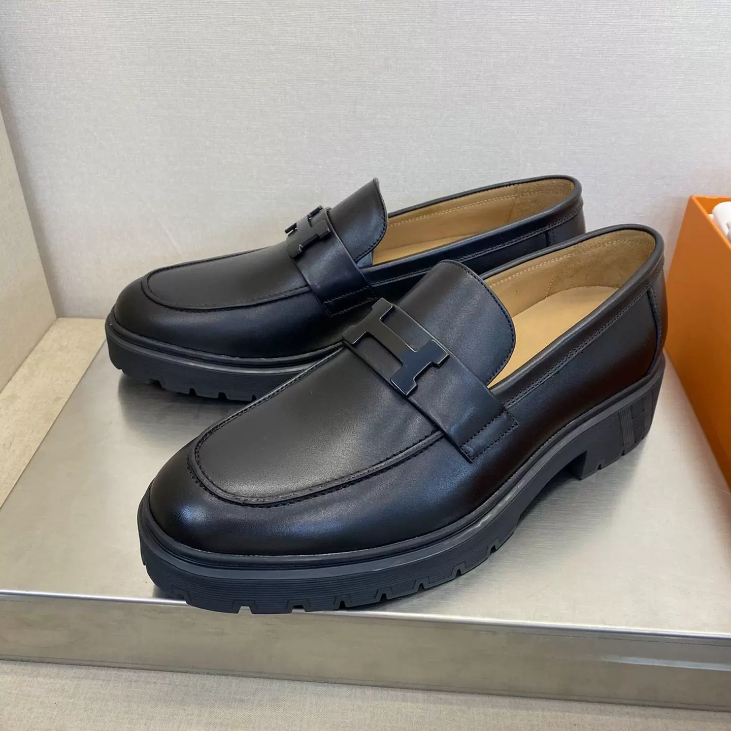 Европейская станция кожаная обувь бизнес кожаная обувь мужская кожаная обувь с толстым подошвением высокая обувь мужская свадебная обувь офисная обувь