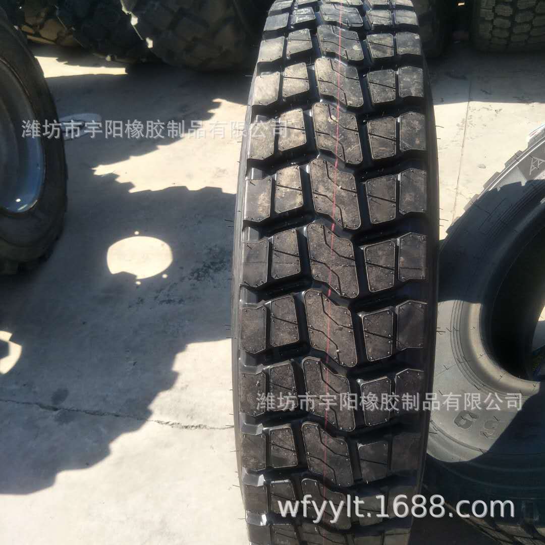 11.00R20  卡车轮胎全钢子午线轮胎