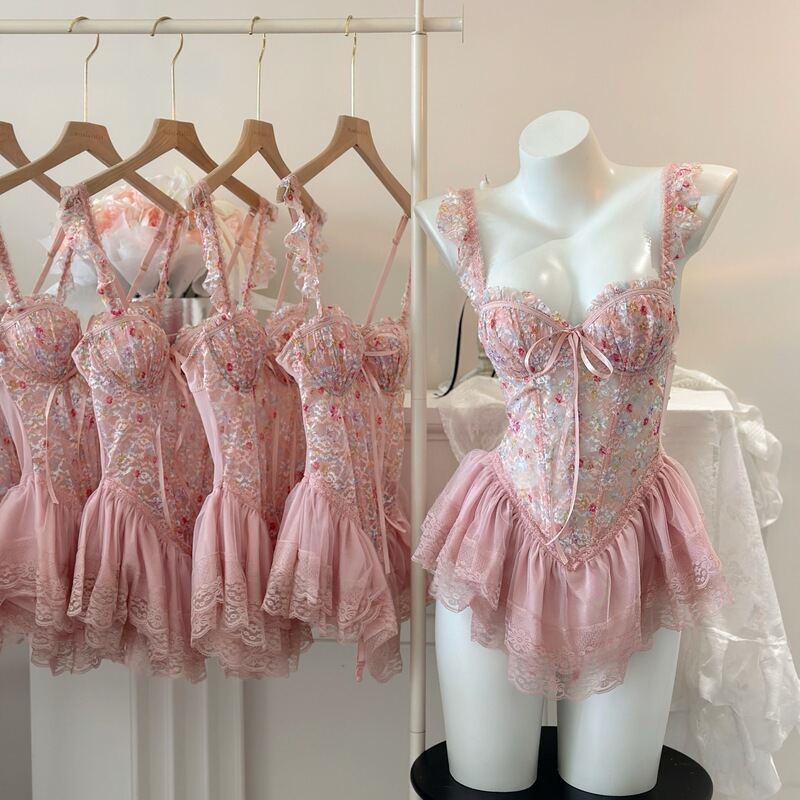 2026 New Style Sexy Lingerie with Floral Print, Sweet Fishbone Design, Padded Bra, Slimming and Gathering Set for Women 2026 New Style Sexy Lingerie with Floral Print, Sweet Fishbone Design, Padded Bra, Slimming and Gathering Set for Women