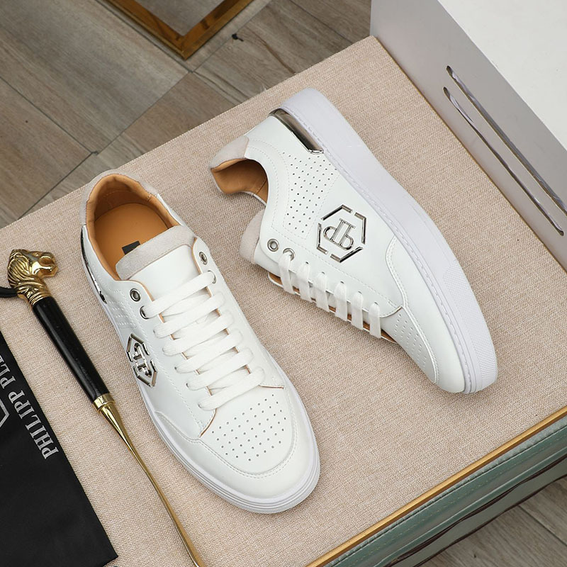 Genuine Leather White Shoes for Men, Personalized Letter Design, Trendy Fashion Casual Shoes, Soft Sole, Breathable, Simple British Style Sneakers for Men Genuine Leather White Shoes for Men, Personalized Letter Design, Trendy Fashion Casual Shoes, Soft Sole, Breathable, Simple British Style Sneakers for Men