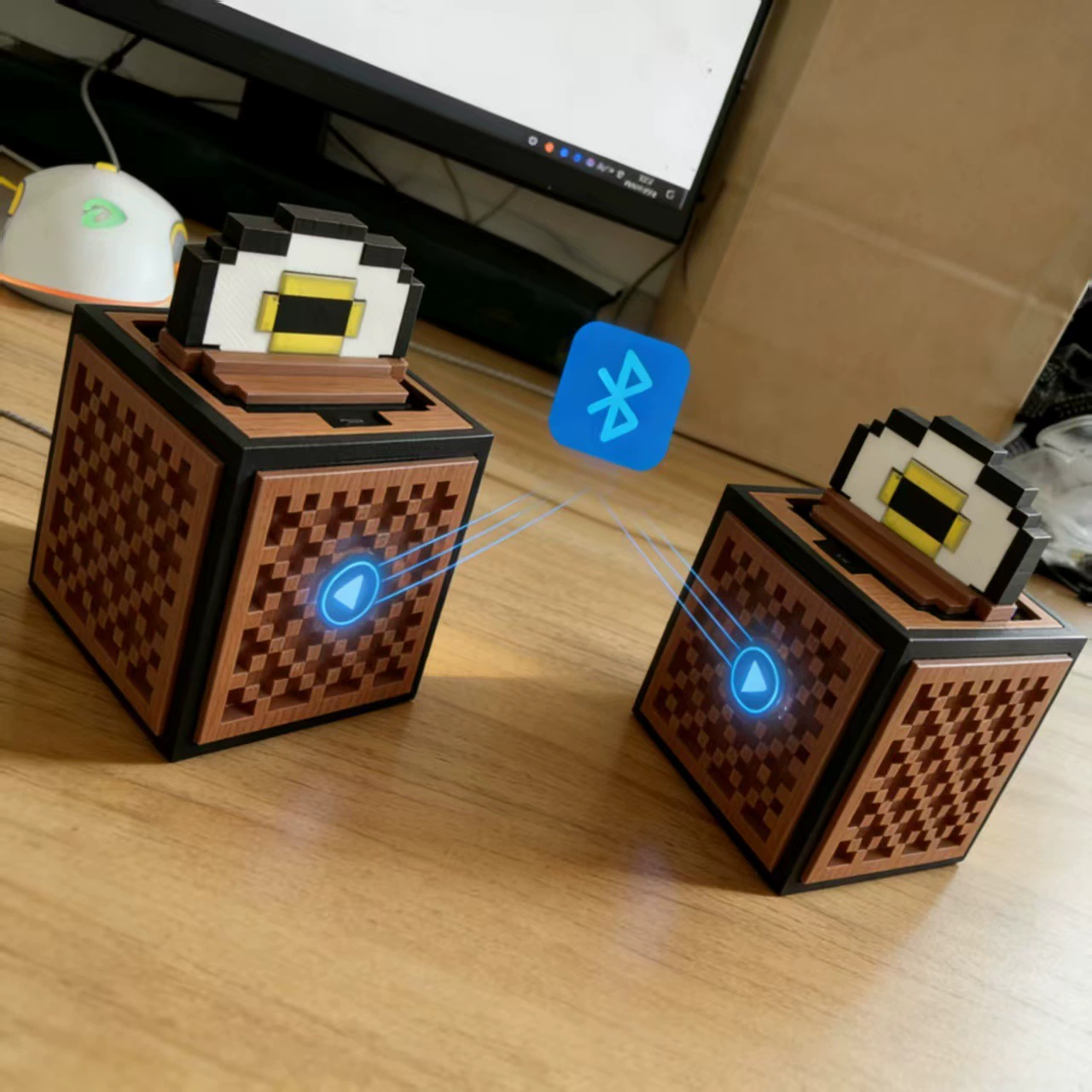 Music Box (Minecraft) 3D Printed Record Player, Table Handle Minifigure Toy, Bluetooth Option