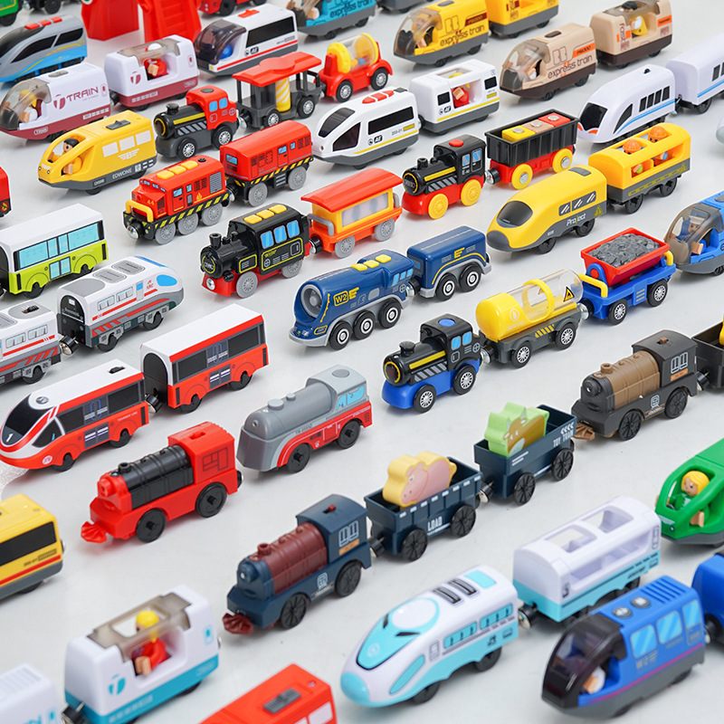 Connectable metal Thomas magnetic alloy electric small locomotive children's toy gaodeng Carriage Collection Connectable metal Thomas magnetic alloy electric small locomotive children's toy gaodeng Carriage Collection