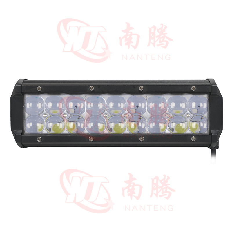 Alto brillo off-road vehículo proyector 4D lente tira luz de trabajo luz LED coche luz camión ingeniería playa luz del coche